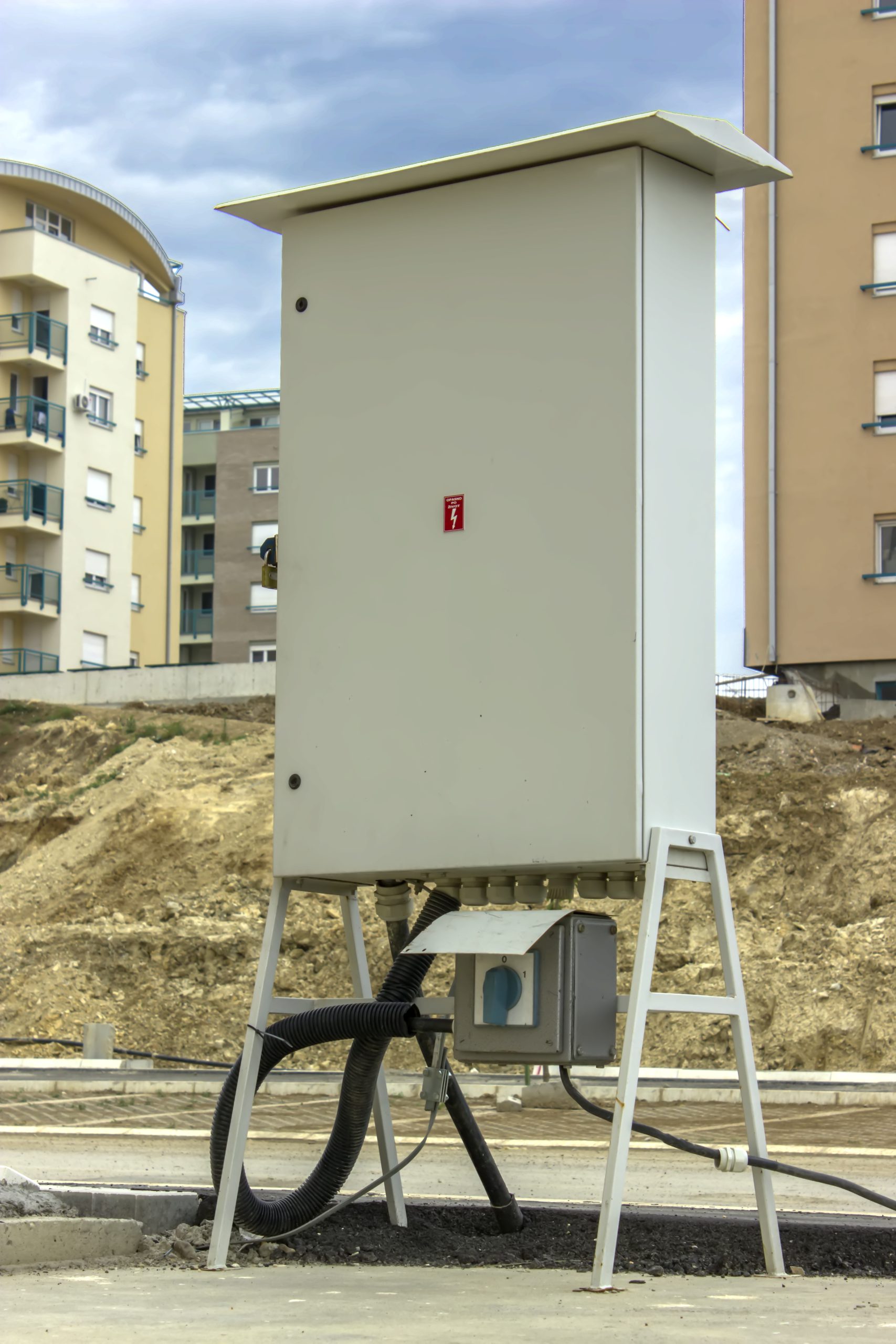 corporation-electricity-box-with-breaker-outside-a-2026-01-11-09-27-46-utc